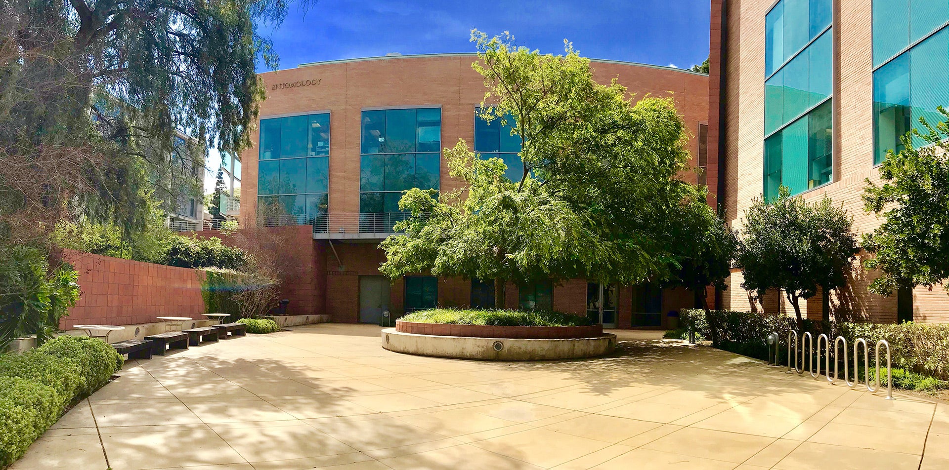 Courtyard (c) UCR/CNAS